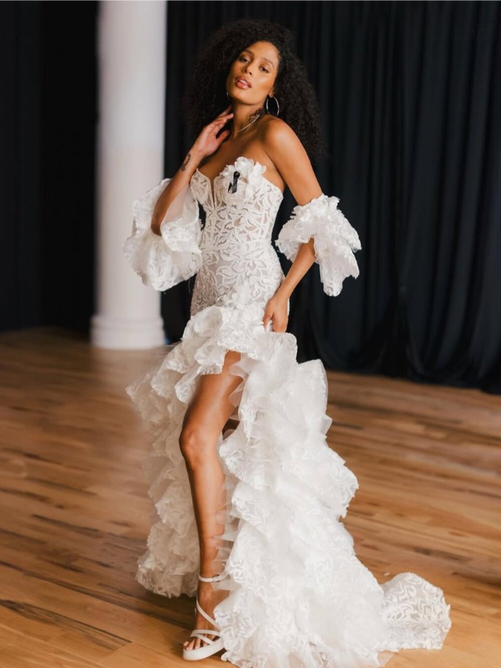 Pnina Tornai Couture UTOPIA 5052 3D Flower Ruffle Lace Wedding Gown SAMPLE XS/S